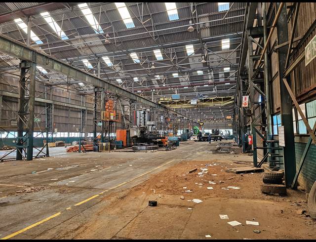 6,700M² FACTORY TO LET IN DUNCANVILLE